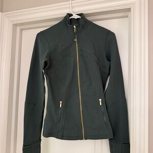 Lululemon Define Jacket in Dark Forest